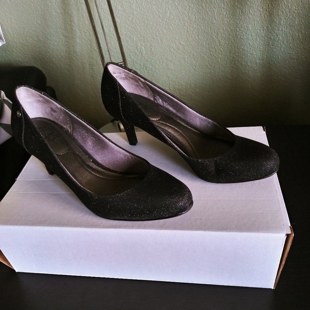 Women's High Heel Pumps by Life Stride Style Parigi Size 8.5M
